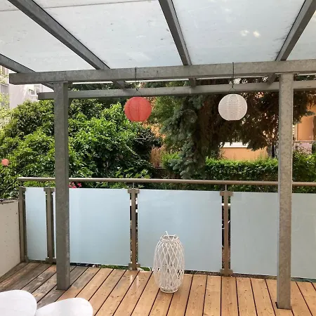 Апартаменти Terrassentraum In Zentrumsnaehe